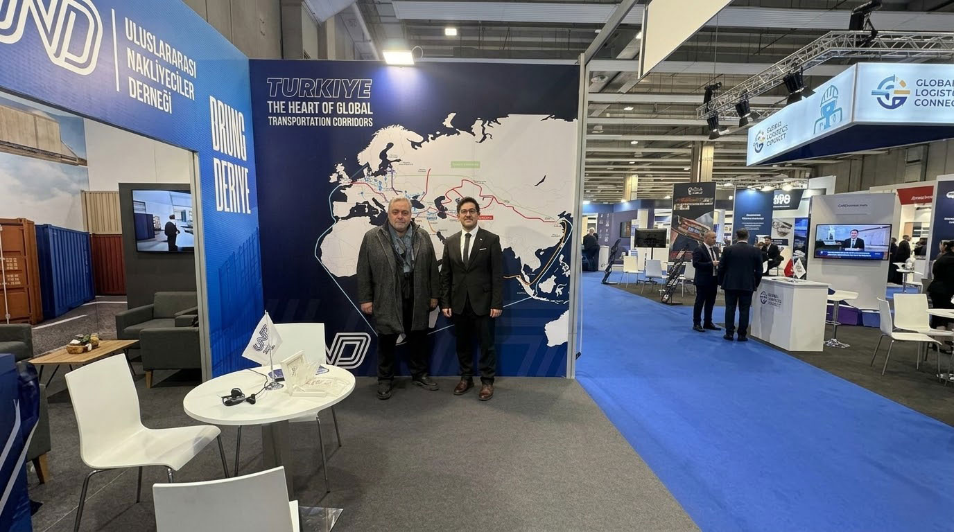 Atty. Nedim Korhan Şengün, President of the Business World and Law Association (İDHD), Visits the UND Booth at LET Expo 2026